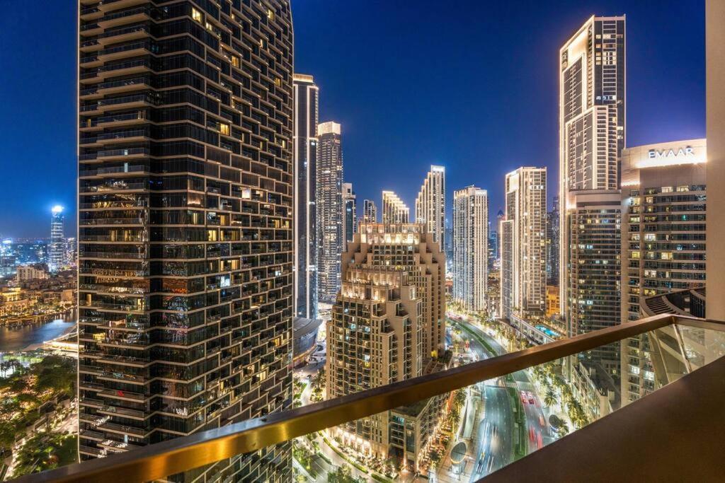 First Class 3br Burj Khalifa & Fountain View Apartment Dubai