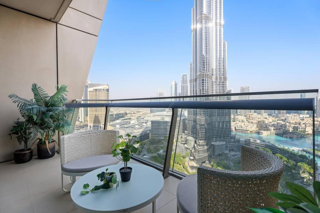 Apartment First Class 3br Burj Khalifa & Fountain View *