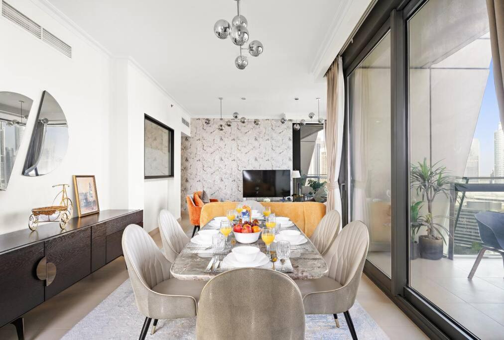 First Class 3br Burj Khalifa & Fountain View Dubai