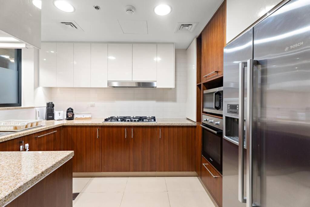 First Class 3br Burj Khalifa & Fountain View * Dubai