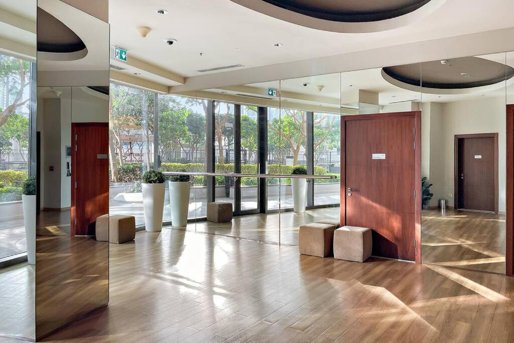 Apartment First Class 3br Burj Khalifa & Fountain View Dubai