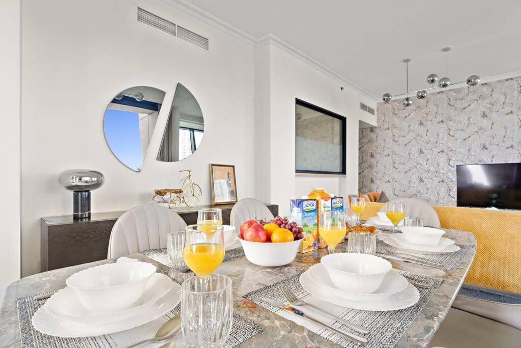 First Class 3br Burj Khalifa & Fountain View Apartment Dubai